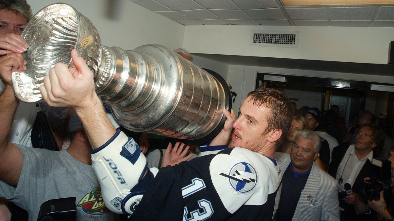 Former Lightning defenseman Pavel Kubina retires after 13-year career